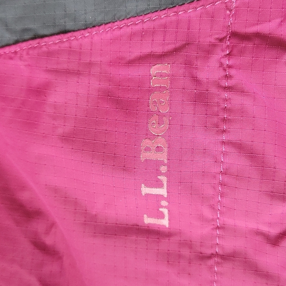 Ladie's LL Bean Windbreaker - Picture 6 of 7